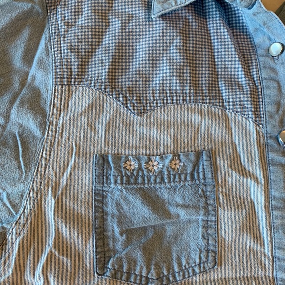 Vintage Wrangler Western Denim Button Down Shirt - Picture 10 of 14